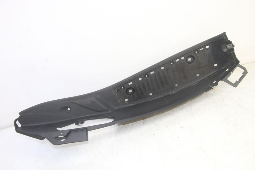 photo de MARCHE PIED GAUCHE PIAGGIO MP3 HPE 350 (2018 - 2020) - Autre angle de vue