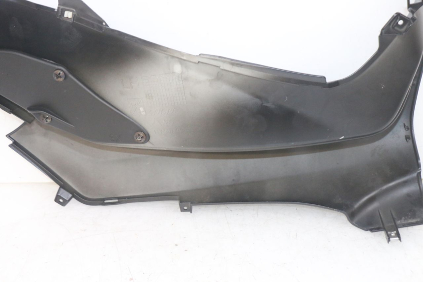 photo de MARCHE PIED GAUCHE PIAGGIO MP3 HPE 300 (2019 - 2026) - Autre angle de vue