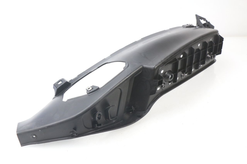 photo de MARCHE PIED GAUCHE PIAGGIO MP3 LT 300 (2010 - 2016) - Autre angle de vue