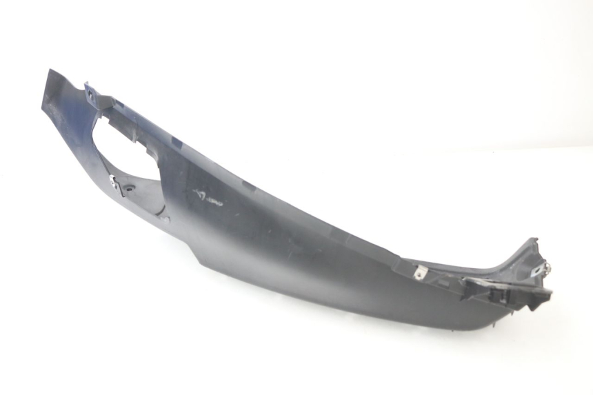 photo de MARCHE PIED GAUCHE PIAGGIO MP3 LT 300 (2010 - 2016) - Gros plan technique