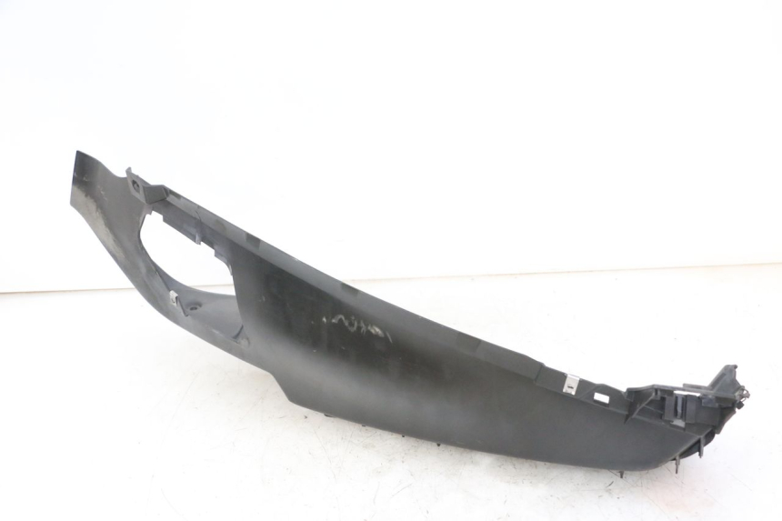 photo de MARCHE PIED GAUCHE PIAGGIO MP3 LT 300 (2010 - 2016)