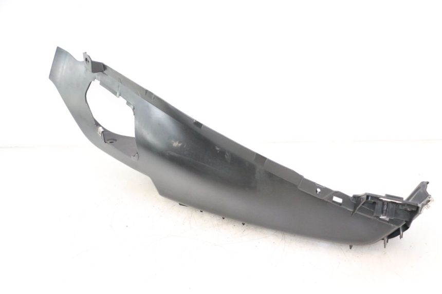 photo de MARCHE PIED GAUCHE PIAGGIO MP3 LT 400 (2007 - 2012) - Points de fixation