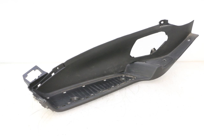 photo de MARCHE PIED GAUCHE PIAGGIO MP3 LT 400 (2007 - 2012) - Pièce contrôlée