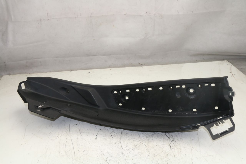 photo de MARCHE PIED GAUCHE PIAGGIO MP3 500 (2011 - 2015)