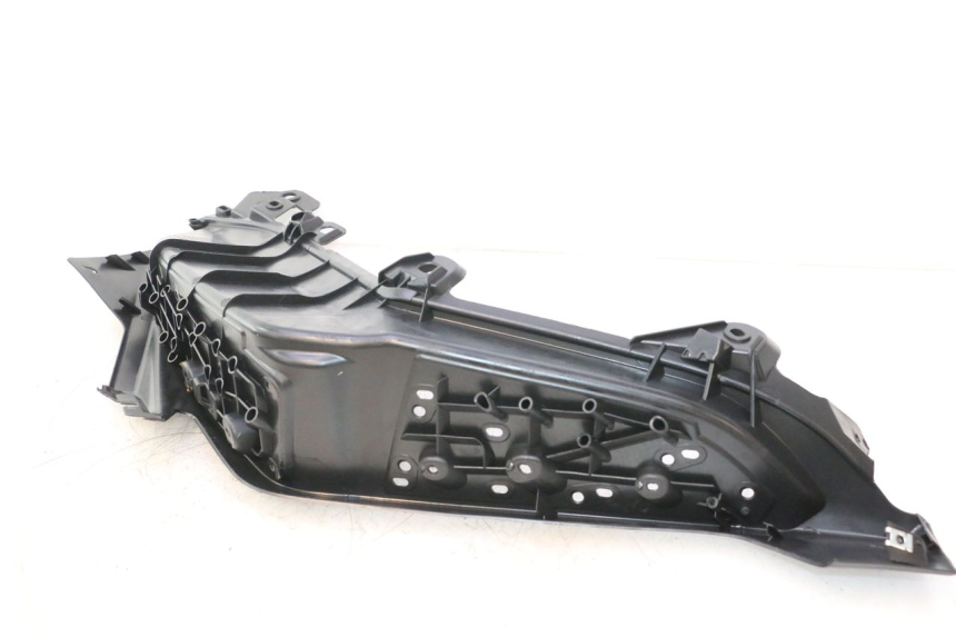 photo de MARCHE PIED GAUCHE JM MOTORS R-MAX TECH 50 (2024 - 2026) - Points de fixation