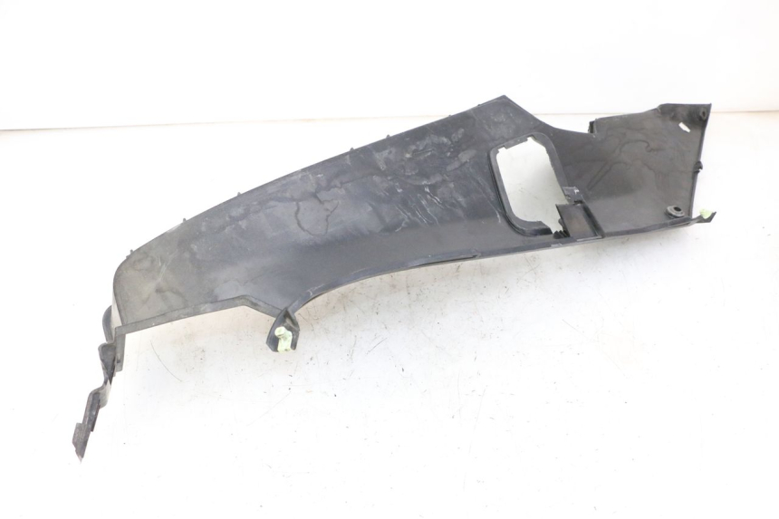photo de MARCHE PIED GAUCHE PEUGEOT SATELIS 250 (2006 - 2012)