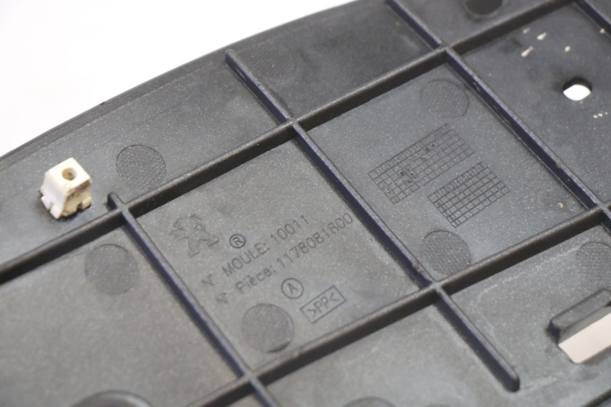 photo de MARCHE PIED GAUCHE PEUGEOT SATELIS 125 (2013 - 2018)