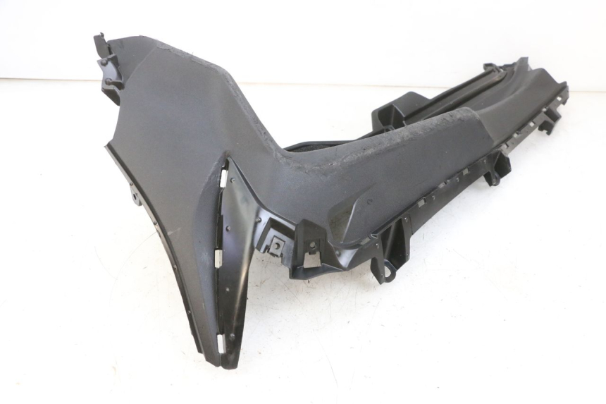 photo de MARCHE PIED GAUCHE YAMAHA TRICITY 300 (2020 - 2024) - Vue rapprochée