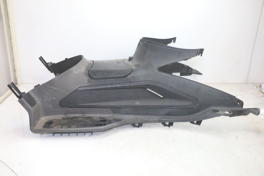 photo de MARCHE PIED SYM GTS EVO 125 (2009 - 2013) - Autre angle de vue