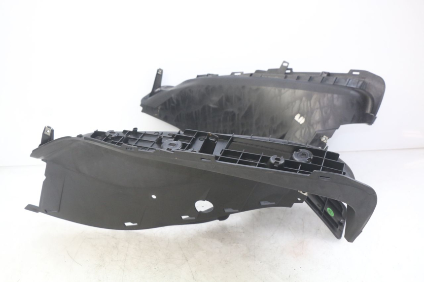 photo de MARCHE PIED MBK SKYCRUISER 125 (2010 - 2013)