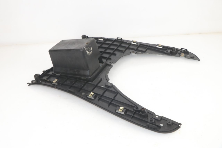 photo de MARCHE PIED PEUGEOT SUM UP 125 (2008 - 2013)