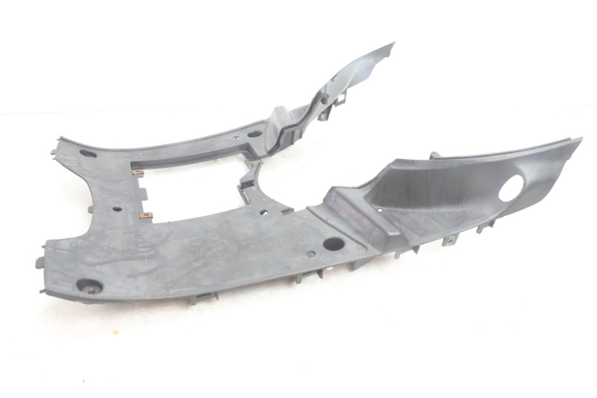 photo de MARCHE PIED TNT MOTOR ROMA 10' 4T 50 (2007 - 2018) - Points de fixation