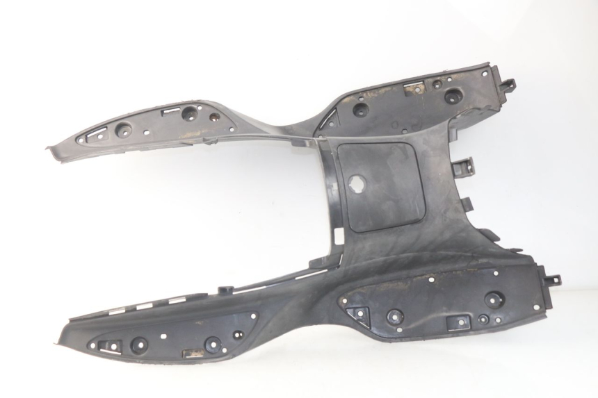 photo de MARCHE PIED SUZUKI UC EPICURO 125 (1999 - 2003)