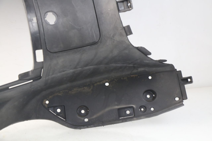 photo de MARCHE PIED SUZUKI UC EPICURO 125 (1999 - 2003)