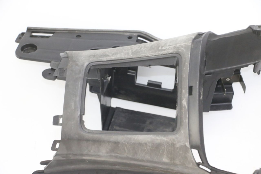 photo de MARCHE PIED SUZUKI UH BURGMAN 125 (2002 - 2006)