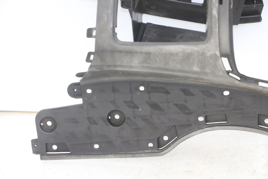 photo de MARCHE PIED SUZUKI UH BURGMAN 125 (2002 - 2006)