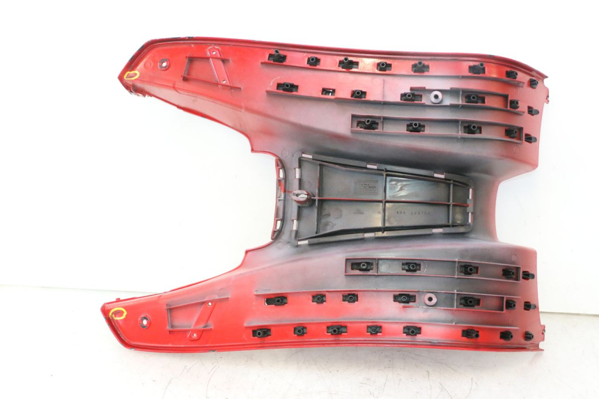 photo de MARCHE PIED PIAGGIO VESPA S 2T 50 (2007 - 2014) - État de surface