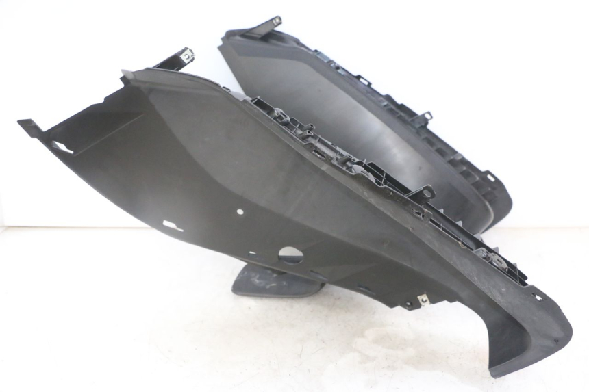 photo de MARCHE PIED YAMAHA X-MAX XMAX 125 (2010 - 2014)