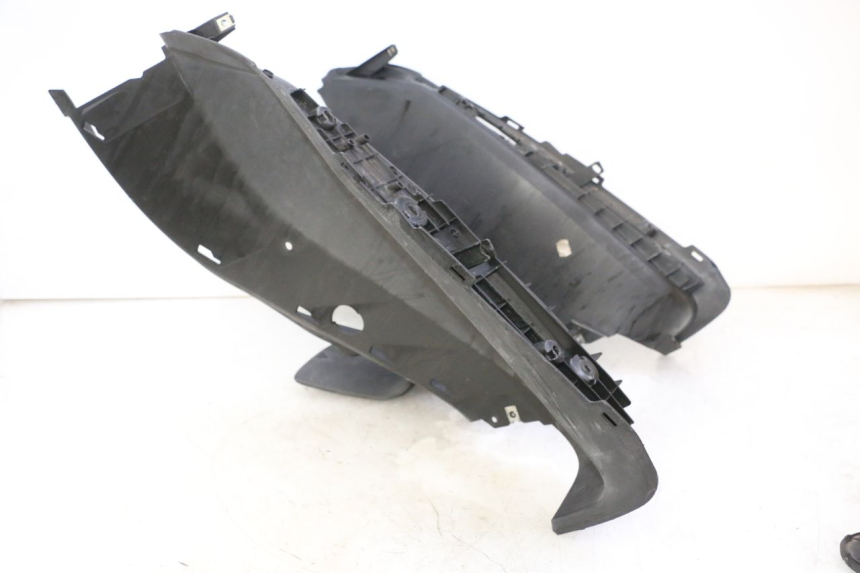 photo de MARCHE PIED YAMAHA X-MAX XMAX 125 (2010 - 2014)