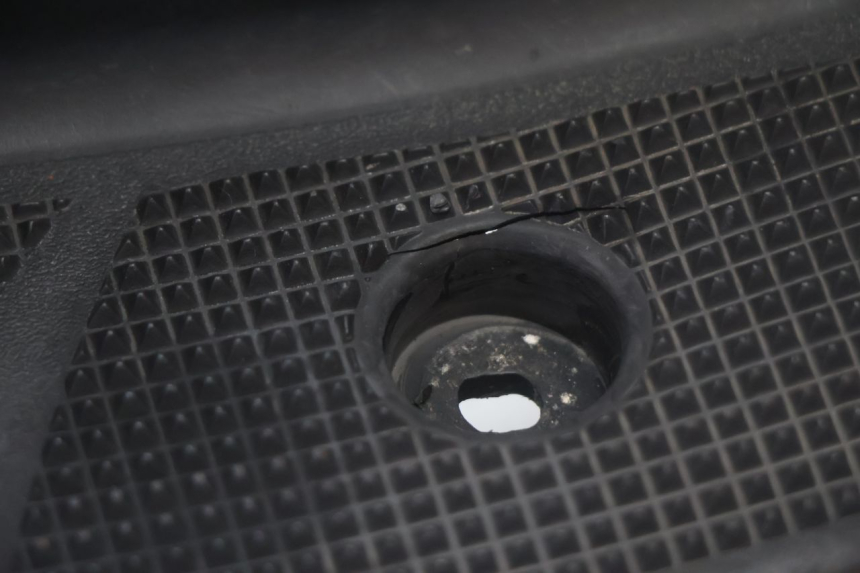 photo de MARCHE PIED YAMAHA YP MAJESTY 125 (2007 - 2010) - Vue d’ensemble