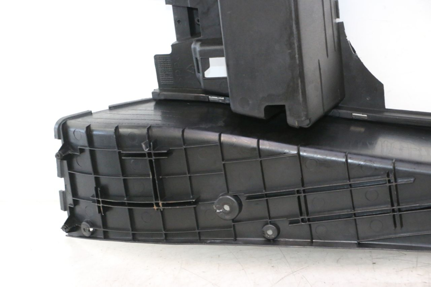 photo de MARCHE PIED YAMAHA YP MAJESTY 125 (2002 - 2006) - Détails caractéristiques