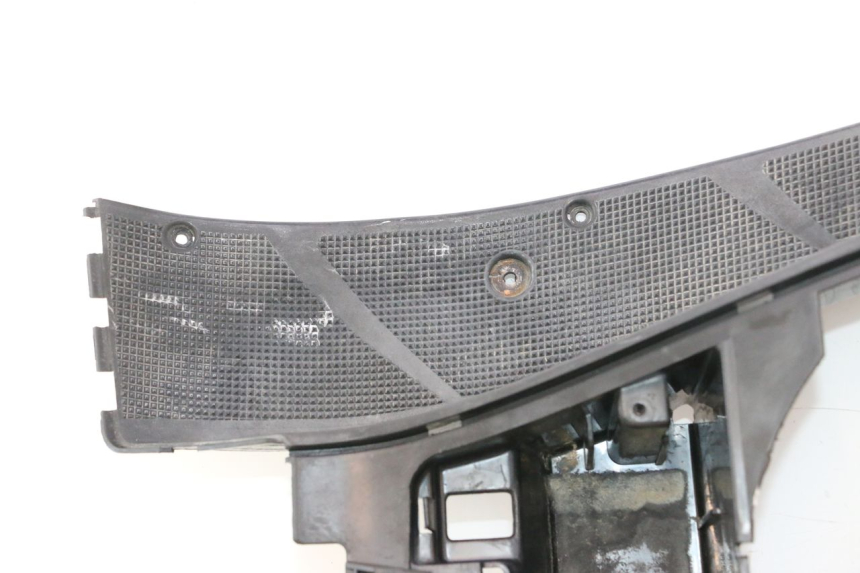 photo de MARCHE PIED YAMAHA YP MAJESTY 125 (2002 - 2006) - Aperçu profil