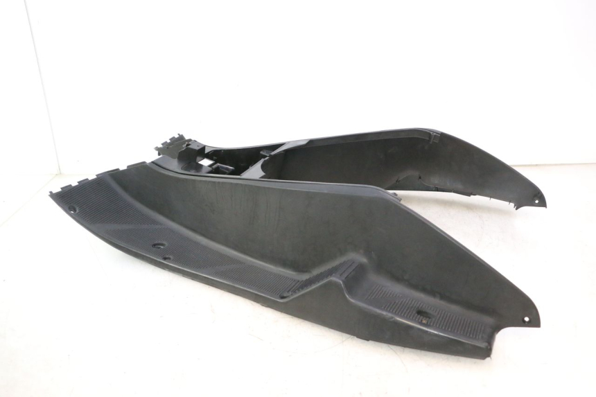 photo de MARCHE PIED YAMAHA YP MAJESTY 125 (2002 - 2006) - Inspection visuelle