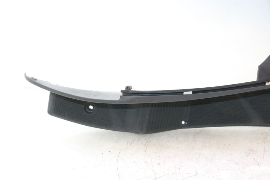 photo de MARCHE PIED YAMAHA YP MAJESTY 125 (2002 - 2006) - Autre angle de vue