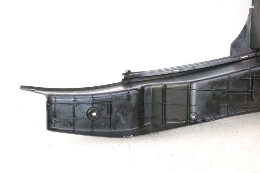 photo de MARCHE PIED YAMAHA YP MAJESTY 125 (2002 - 2006) - État de surface