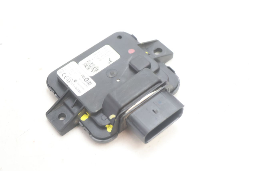 photo de MODULE D'INTERFACE PIAGGIO MP3 HPE 530 (2022 - 2026) - Vue principale