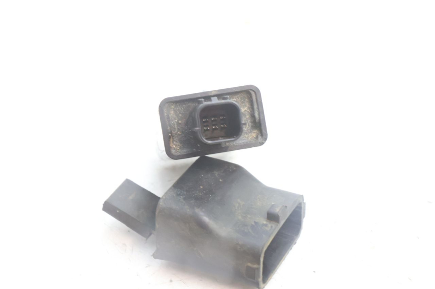 photo de MODULE D'INTERFACE YAMAHA N-MAX NMAX 125 (2021 - 2024) - Autre angle de vue