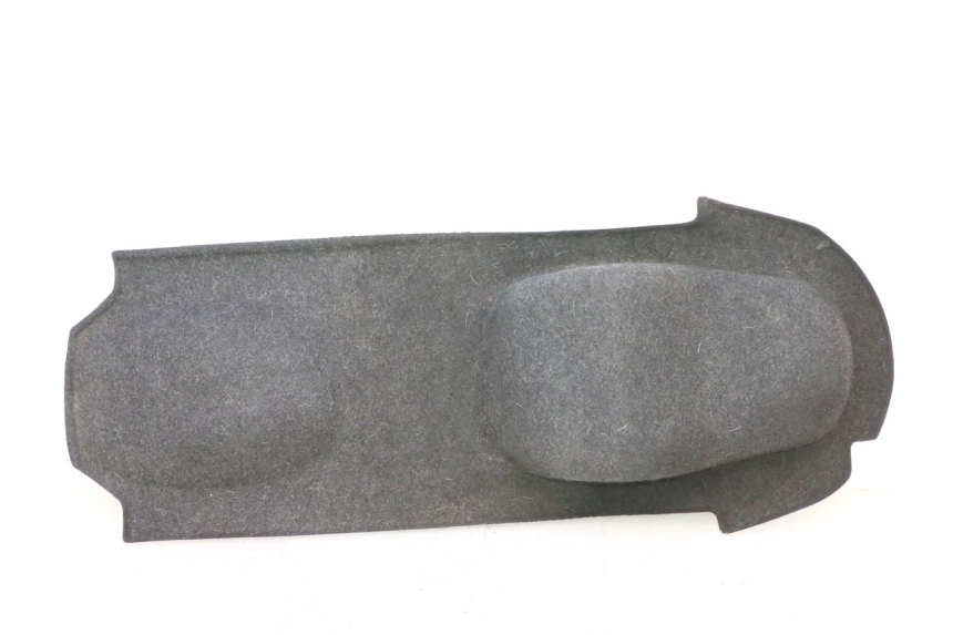 photo de MOQUETTE COFFRE SYM GTS EVO 125 (2009 - 2013) - Zoom état d’usage