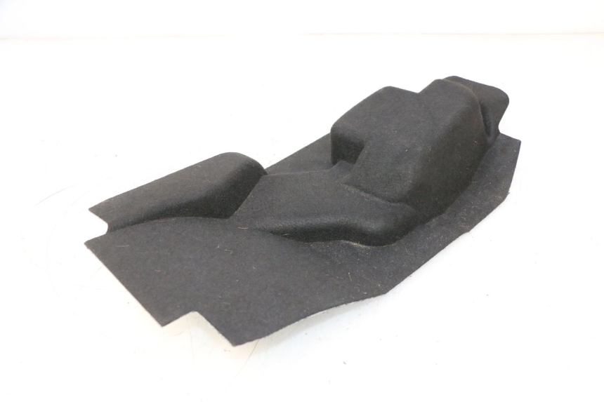 photo de MOQUETTE COFFRE KYMCO MOVIE S 125 (2009 - 2018) - Autre angle de vue