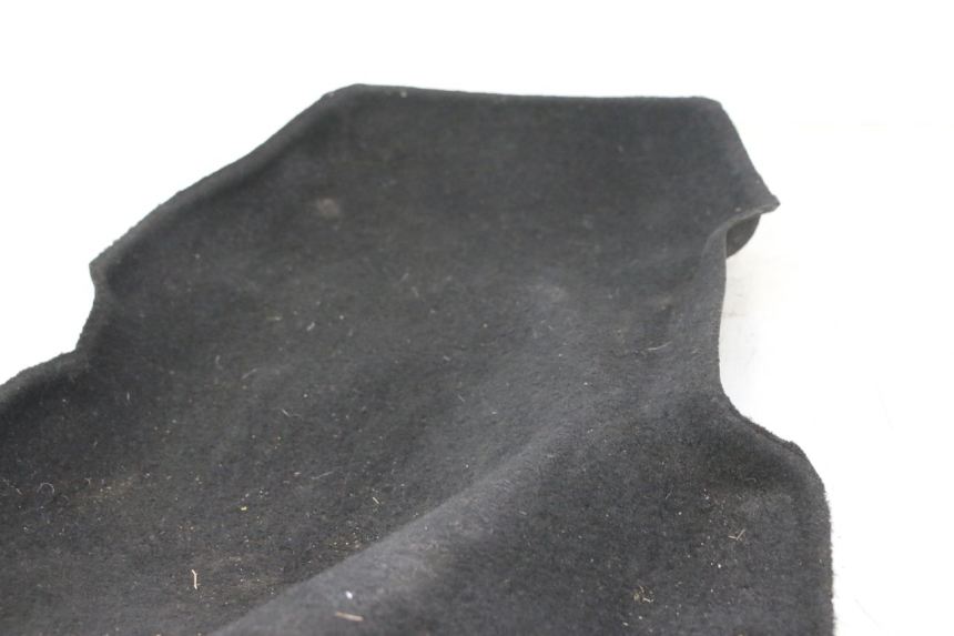 photo de MOQUETTE COFFRE PIAGGIO MP3 500 (2016 - 2018) - Détail de la pièce