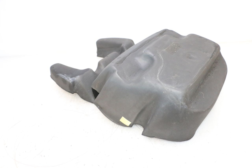 photo de MOQUETTE COFFRE PEUGEOT SATELIS COMPRESSOR K15 125 (2006 - 2009) - Autre angle de vue