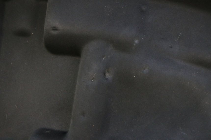 photo de MOQUETTE COFFRE PEUGEOT SATELIS 125 (2013 - 2018)