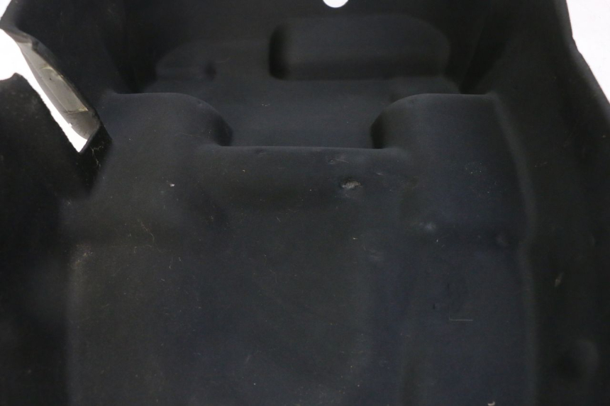 photo de MOQUETTE COFFRE PEUGEOT SATELIS 125 (2013 - 2018)