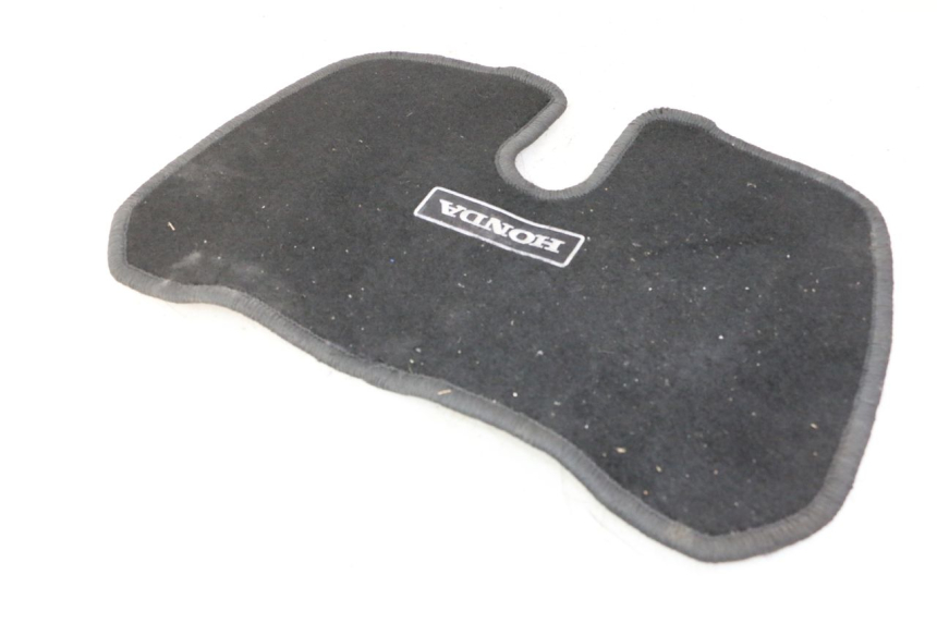 photo de MOQUETTE COFFRE HONDA ST PAN EUROPEAN 1300 (2002 - 2013)