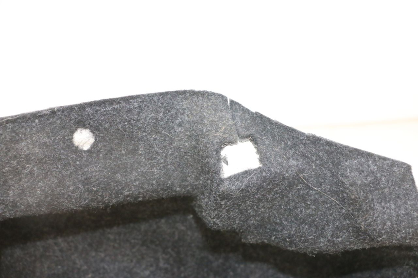 photo de MOQUETTE COFFRE PIAGGIO SUPER LX 125 (2000 - 2003)