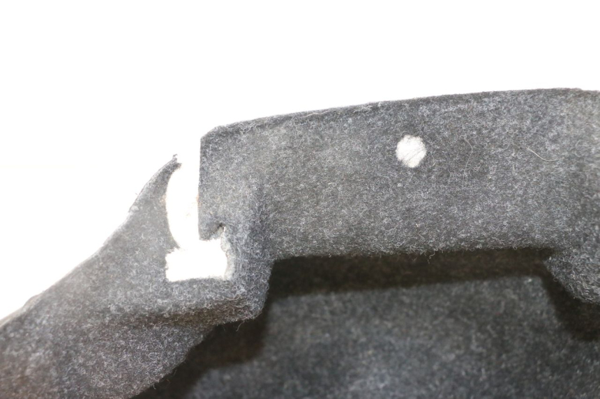 photo de MOQUETTE COFFRE PIAGGIO SUPER LX 125 (2000 - 2003)
