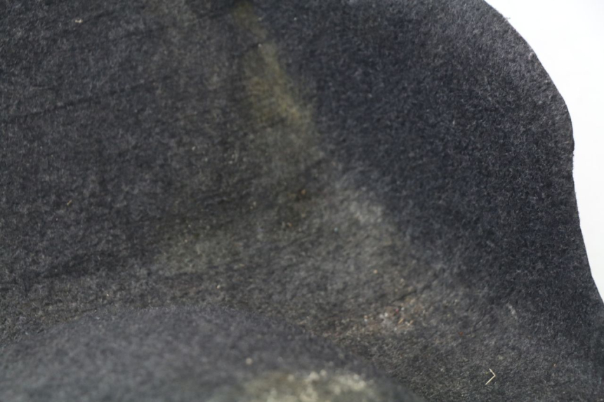photo de TAPIS DE COFFRE SUZUKI AN BURGMAN 400 (2006 - 2010)