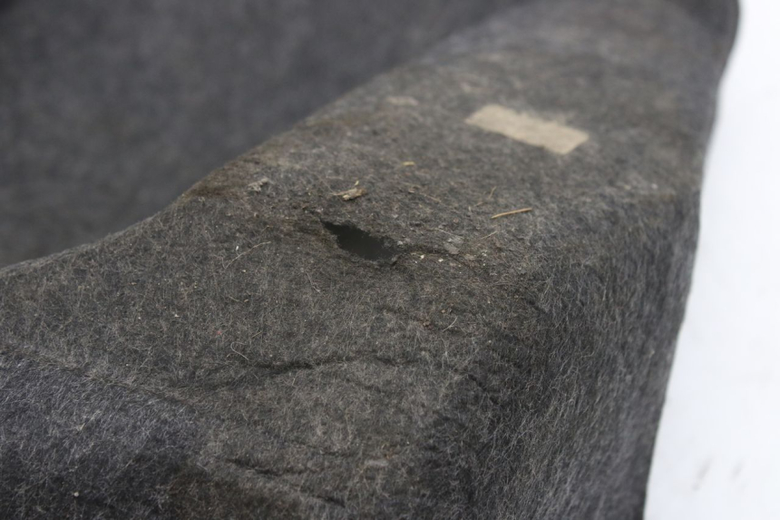 photo de TAPIS DE COFFRE SUZUKI AN BURGMAN 400 (2006 - 2010)