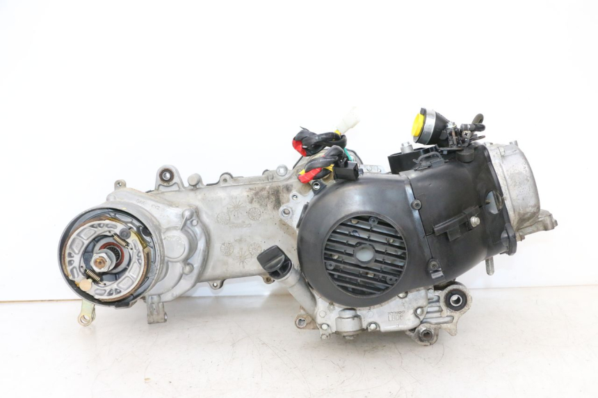 photo de MOTEUR KYMCO AGILITY 4T 50 (2018 - 2022) - Marquages et références