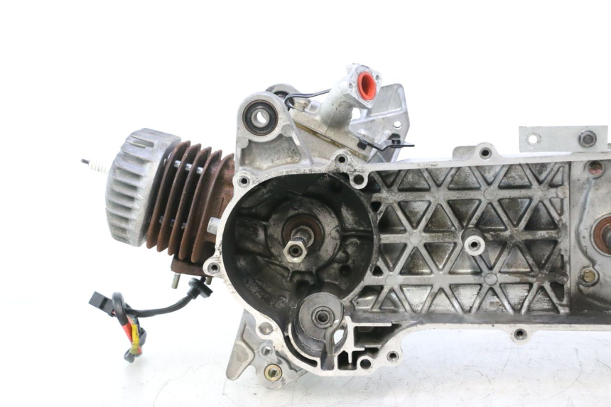 photo de MOTEUR KYMCO AGILITY CITY 2T 50 (2008 - 2016) - Vue rapprochée