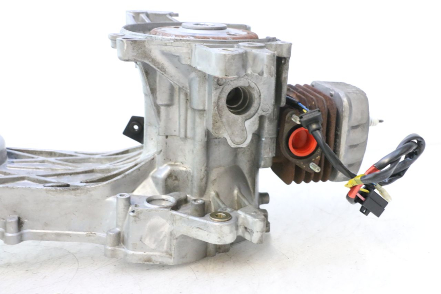 photo de MOTEUR KYMCO AGILITY CITY 2T 50 (2008 - 2016) - Vue d’ensemble