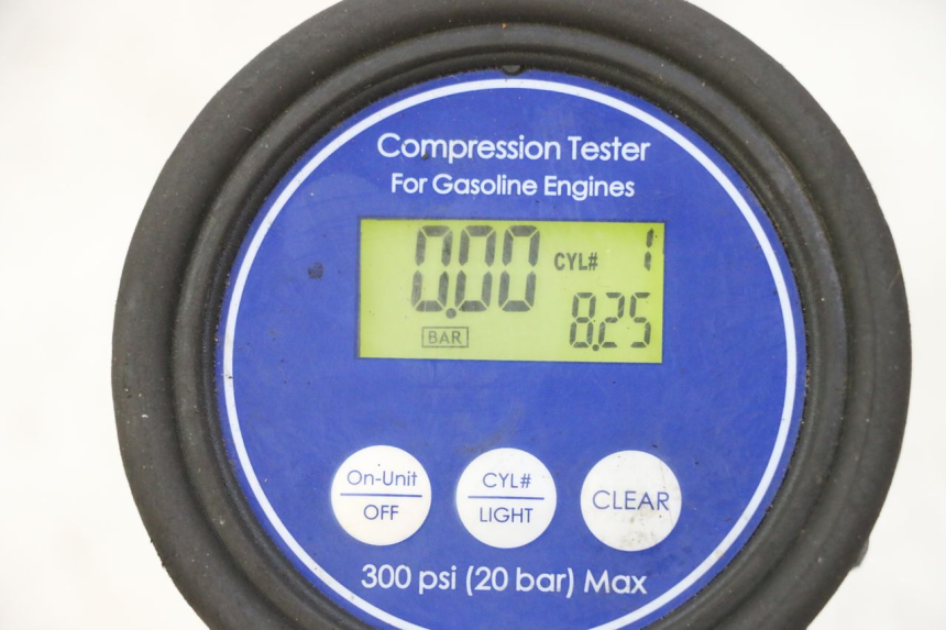 photo de MOTEUR HYOSUNG GV AQUILA 125 (2000 - 2004)