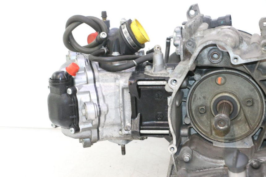 photo de MOTEUR APRILIA ATLANTIC S 125 (2010 - 2013) - Gros plan technique