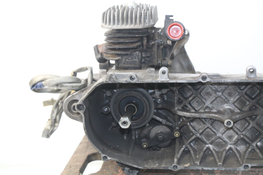 photo de MOTEUR MBK BOOSTER SPIRIT NAKED 50 (2004 - 2017) - Aperçu profil