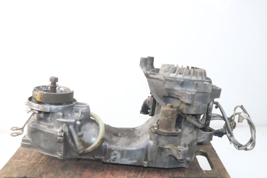 photo de MOTEUR MBK BOOSTER SPIRIT NAKED 50 (2004 - 2017) - Gros plan technique