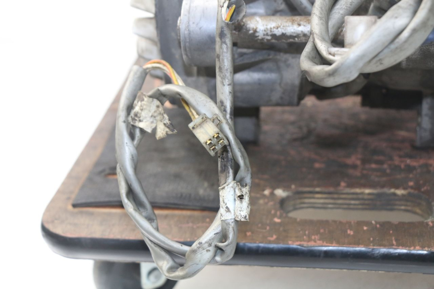 photo de MOTEUR MBK BOOSTER SPIRIT NAKED 50 (2004 - 2017) - Points de fixation